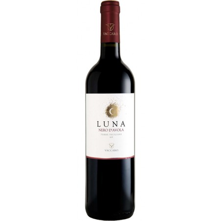 Red wine bottle Luna Nero d’Avola