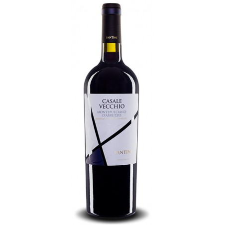 Italian red wine from abruzzo Casale Vecchio Montepulciano D’Abruzzo DOC bottle